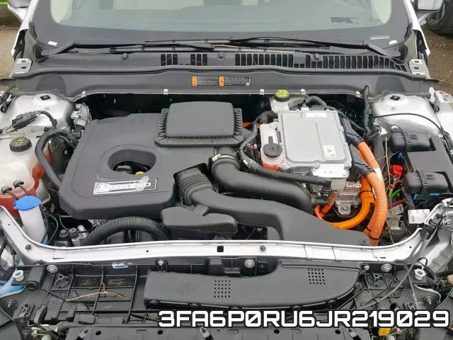 3FA6P0RU6JR219029 фото 8