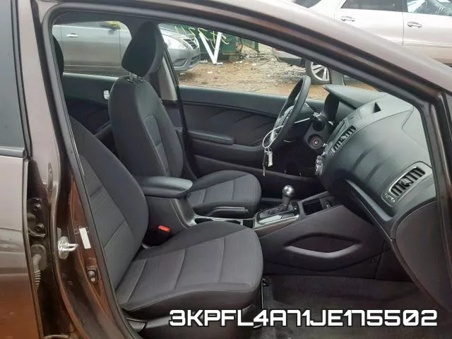 3KPFL4A71JE175502 фото 6