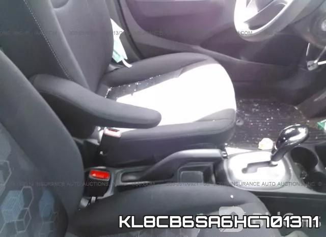 KL8CB6SA6HC701371 фото 6