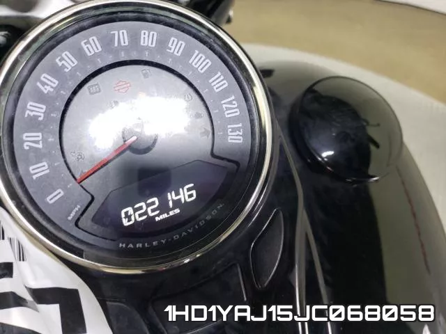 1HD1YAJ15JC068058 фото 8