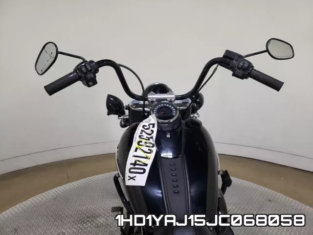 1HD1YAJ15JC068058 фото 9