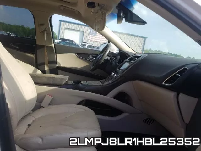 2LMPJ8LR1HBL25352 фото 6