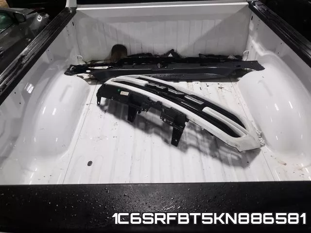 1C6SRFBT5KN886581 фото 10