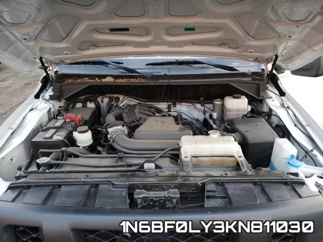 1N6BF0LY3KN811030 фото 8