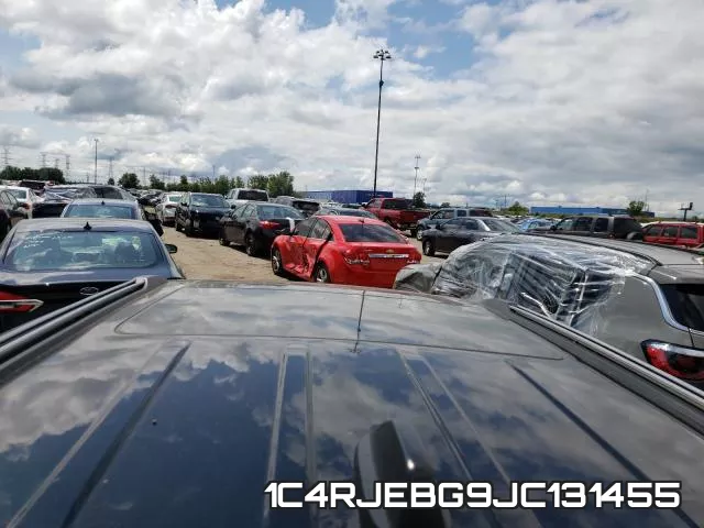 1C4RJEBG9JC131455 фото 2