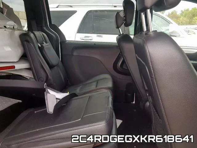 2C4RDGEGXKR618641 фото 7