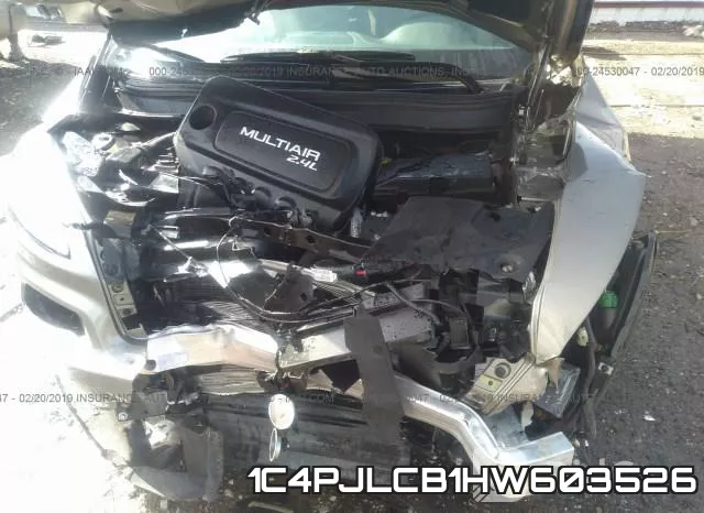 1C4PJLCB1HW603526 фото 2