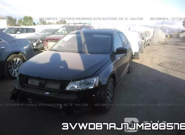 3VWDB7AJ7JM208576 фото 3