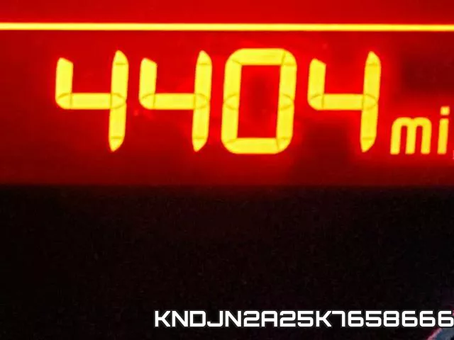KNDJN2A25K7658666 фото 9