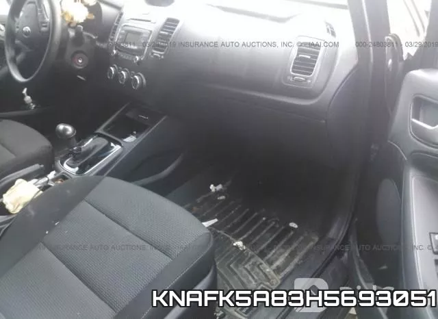 KNAFK5A83H5693051 фото 6
