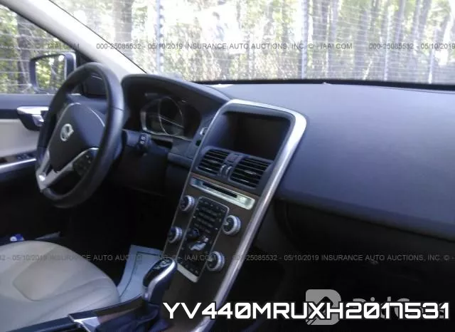 YV440MRUXH2017531 фото 6