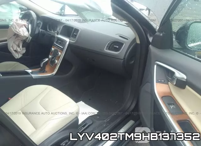LYV402TM9HB137352 фото 6