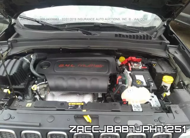 ZACCJBAB7JPH71251 фото 2