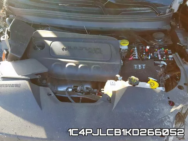 1C4PJLCB1KD266052 фото 8