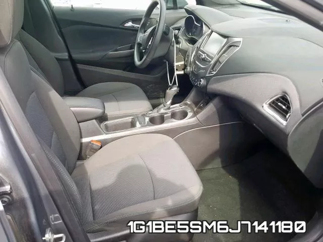 1G1BE5SM6J7141180 фото 6