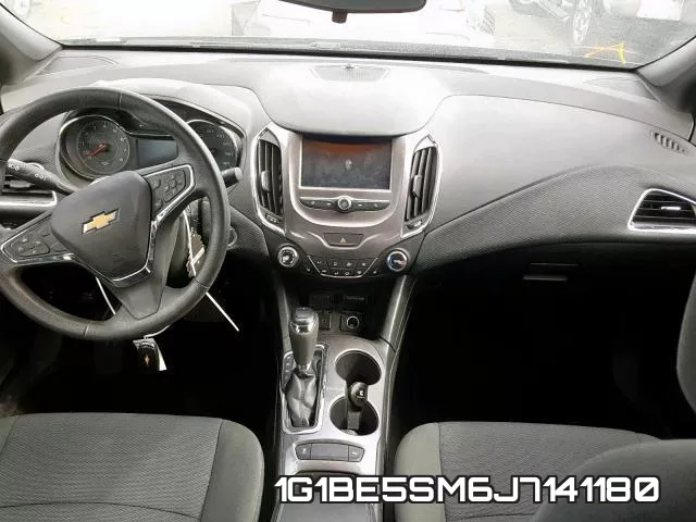 1G1BE5SM6J7141180 фото 10
