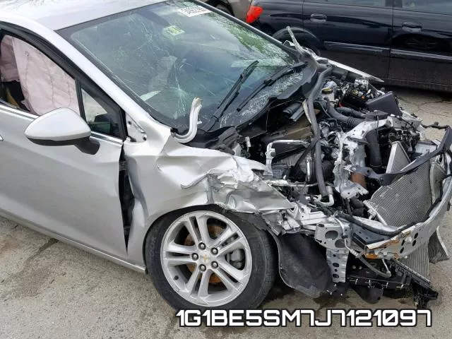 1G1BE5SM7J7121097 фото 10