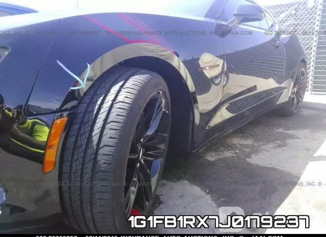 1G1FB1RX7J0179237 фото 7