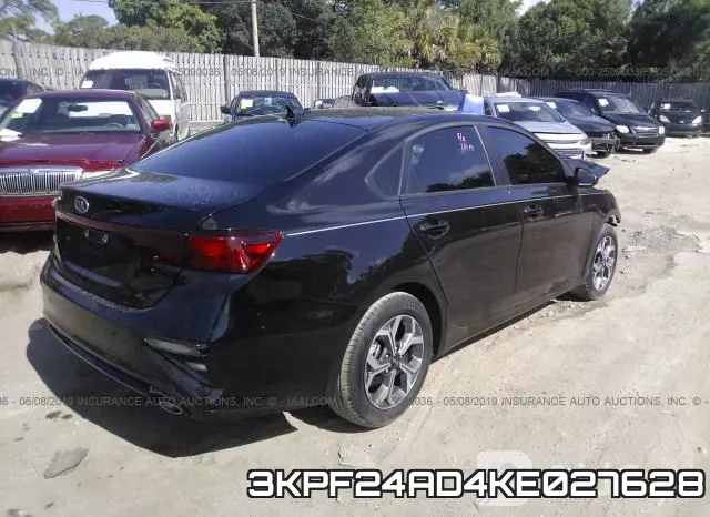 3KPF24AD4KE027628 фото 5
