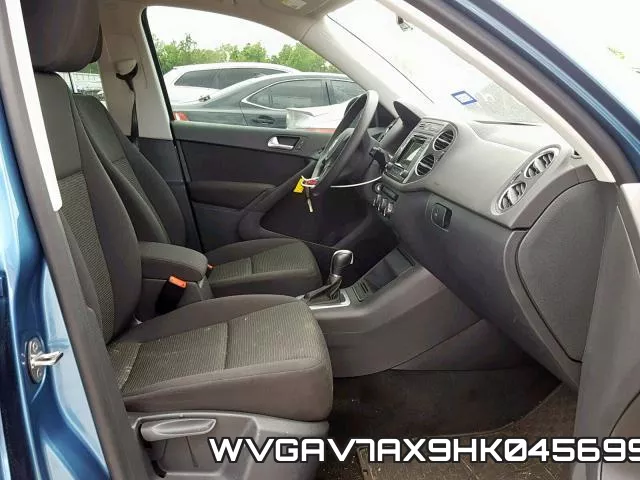 WVGAV7AX9HK045699 фото 6