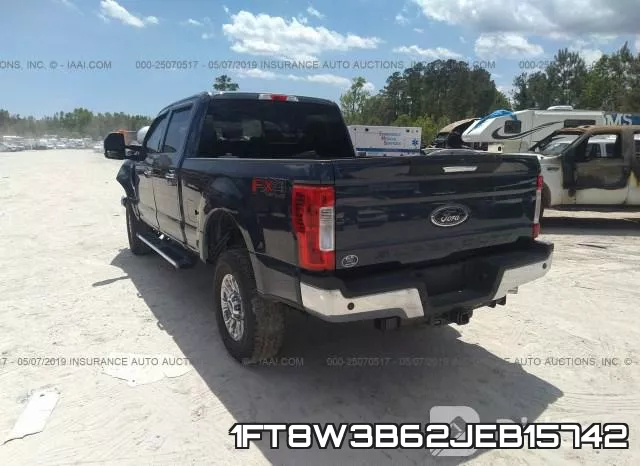 1FT8W3B62JEB15742 фото 4