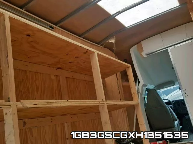 1GB3GSCGXH1351635 фото 10