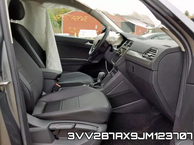3VV2B7AX9JM123707 фото 6
