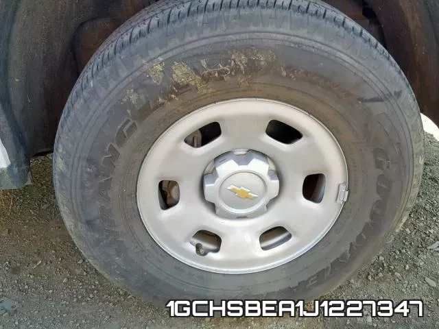 1GCHSBEA1J1227347 фото 10