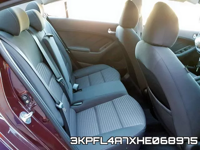 3KPFL4A7XHE068975 фото 7