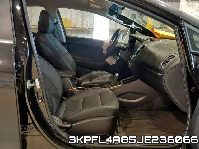 3KPFL4A85JE236066 фото 6